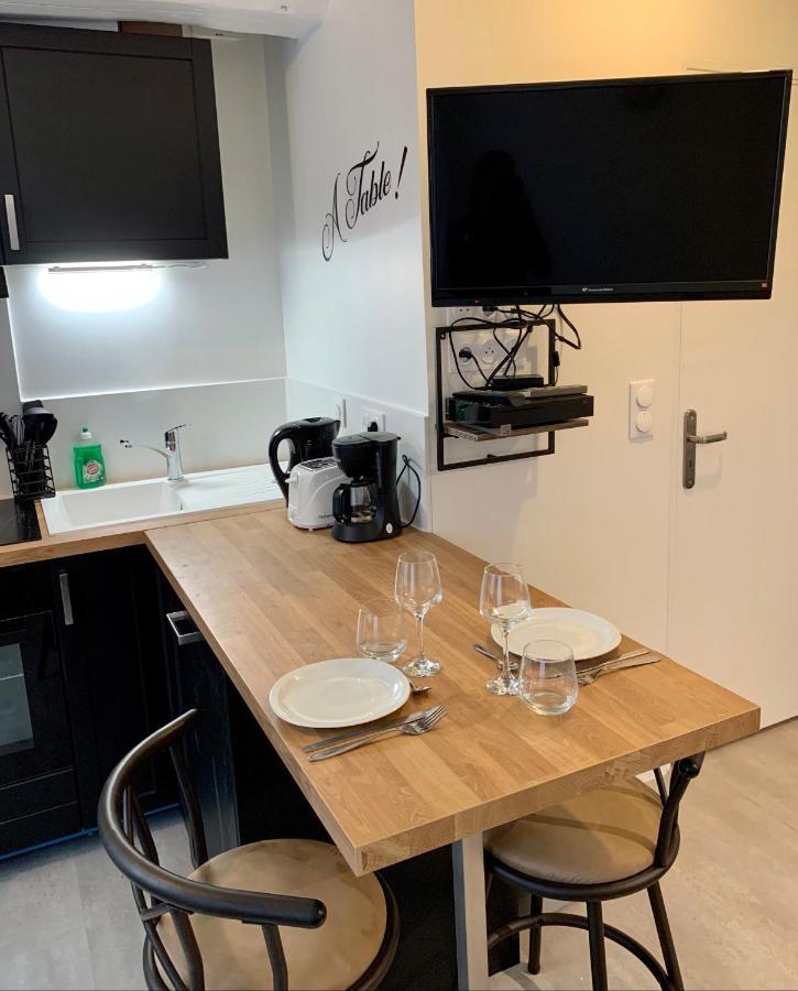 Apartment Centre -001 *